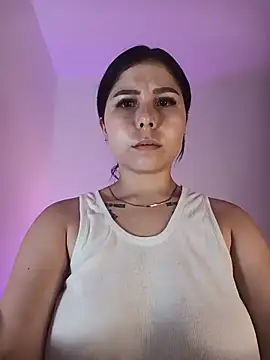 Snapshot of SalomeFire chatting on 21, 5, 2026 SalomeFire online show from 21, 5, 2026