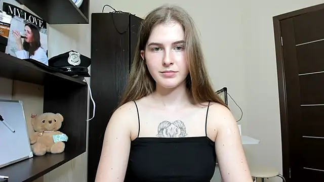Snapshot of OhMyAlice chatting on 3, 6, 2026 OhMyAlice online show from 3, 6, 2026