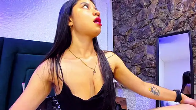 LindaCatalina  online show from 25, 5, 2026