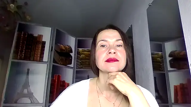 Selena Moo online show from 23, 3, 2026