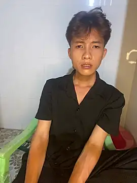 Snapshot of Nguyencuong1999 chatting on 24, 5, 2026 Nguyencuong1999 online show from 24, 5, 2026