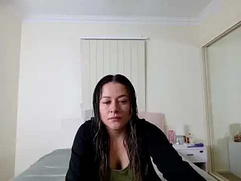 AnyraVelvet online show from 20, 4, 2026