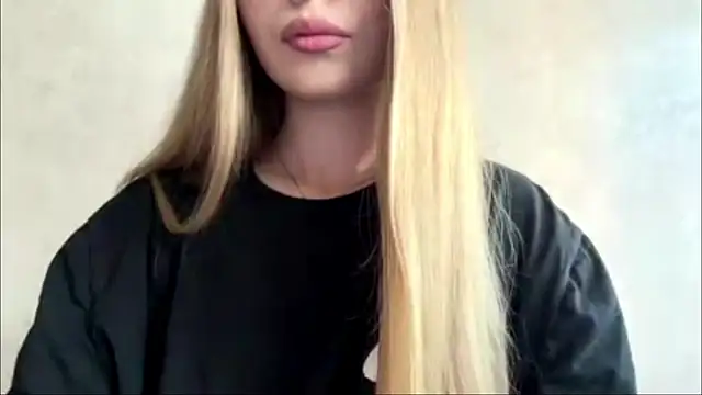 Snapshot of CarolineNine chatting on 15, 7, 2026 CarolineNine online show from 15, 7, 2026