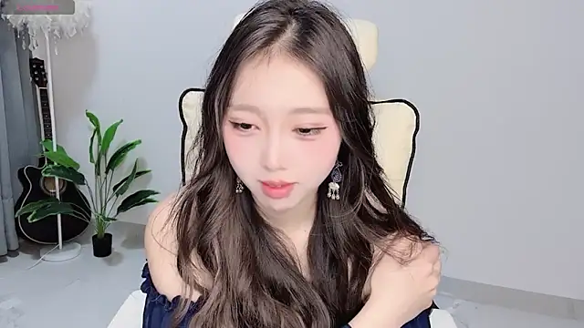 Yukiy8877 online show from 24, 3, 2026