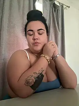 Khloeross online show from 23, 5, 2026