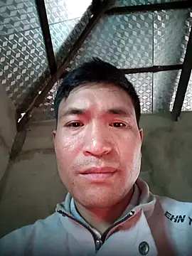 Snapshot of Sutinh85 chatting on 23, 3, 2026 Sutinh85 online show from 23, 3, 2026