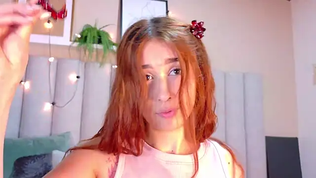 Snapshot of StarrMoon__ chatting on 15, 5, 2026 StarrMoon online show from 15, 5, 2026