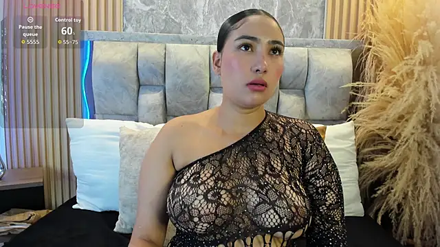 Snapshot of Sulay_Kim chatting on 7, 7, 2026 Sulay Kim online show from 7, 7, 2026