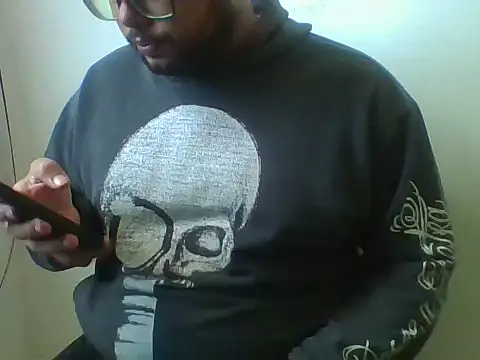 Snapshot of Derick_013 chatting on 17, 5, 2026 Derick 013 online show from 17, 5, 2026