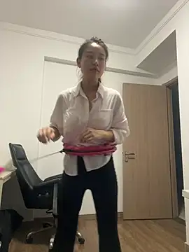 Snapshot of A-Kristen chatting on 9, 4, 2026 A-Kristen online show from 9, 4, 2026