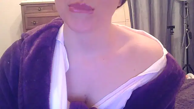 Snapshot of mery_lou20252 chatting on 6, 4, 2026 mery lou20252 online show from 6, 4, 2026