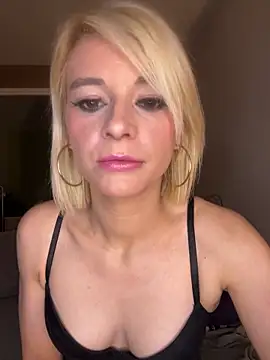 Snapshot of evaluminax chatting on 26, 3, 2026 evaluminax online show from 26, 3, 2026