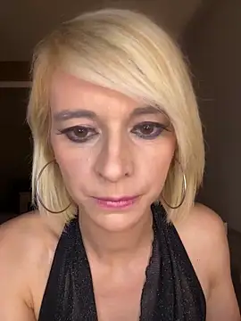 Snapshot of evaluminax chatting on 27, 3, 2026 evaluminax online show from 27, 3, 2026