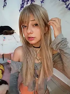 Snapshot of saki_nyanwn chatting on 12, 7, 2026 saki nyanwn online show from 12, 7, 2026