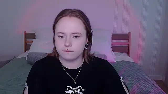 Snapshot of SelenaLily chatting on 25, 3, 2026 SelenaLily online show from 25, 3, 2026