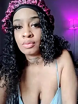 Snapshot of brilove22 chatting on 12, 4, 2026 brilove22 online show from 12, 4, 2026