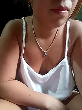 Snapshot of sena_baby chatting on 20, 4, 2026 sena baby online show from 20, 4, 2026