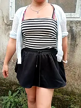 Snapshot of sena_baby chatting on 28, 4, 2026 sena baby online show from 28, 4, 2026