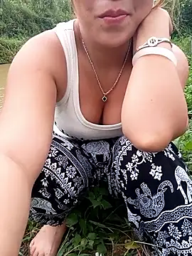 Snapshot of sena_baby chatting on 19, 6, 2026 sena baby online show from 19, 6, 2026