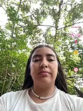 Snapshot of HaileyBiieber chatting on 28, 4, 2026 HaileyBiieber online show from 28, 4, 2026