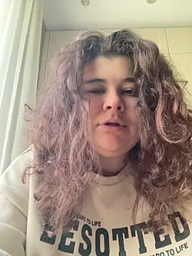 curly elise online show from 6, 4, 2026