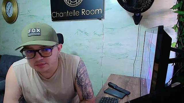 maximo daddy online show from 22, 4, 2026