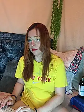 Amber prada online show from 25, 6, 2026