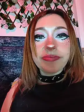 Amber prada online show from 23, 7, 2026