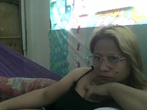 Snapshot of PinayChristine chatting on 25, 5, 2026 PinayChristine online show from 25, 5, 2026
