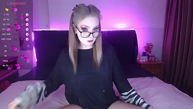 Snapshot of ammyska chatting on 18, 5, 2026 ammyska online show from 18, 5, 2026