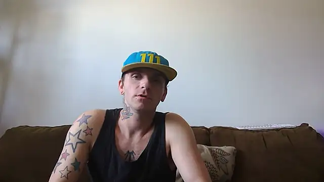 Snapshot of DavidEugeneOr chatting on 4, 4, 2026 DavidEugeneOr online show from 4, 4, 2026