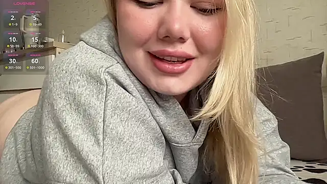 cutiejuliee online show from 6, 7, 2026