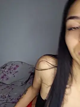 Snapshot of Crissdesire chatting on 10, 4, 2026 Crissdesire online show from 10, 4, 2026