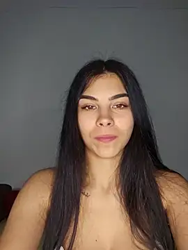 Snapshot of Crissdesire chatting on 23, 4, 2026 Crissdesire online show from 23, 4, 2026
