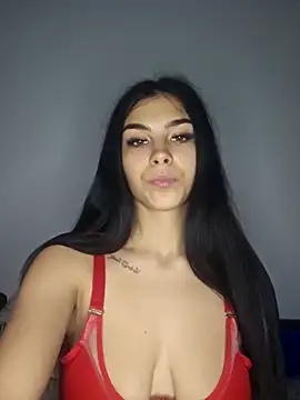 Snapshot of Crissdesire chatting on 4, 5, 2026 Crissdesire online show from 4, 5, 2026