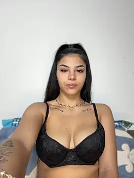 Snapshot of Crissdesire chatting on 6, 7, 2026 Crissdesire online show from 6, 7, 2026