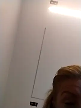 Exotic ParisX online show from 31, 3, 2026