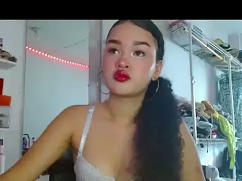 Snapshot of angel_lust1 chatting on 23, 5, 2026 angel lust1 online show from 23, 5, 2026