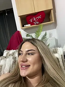 ScarlettMussee online show from 14, 4, 2026