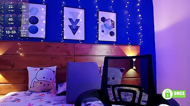 HoneyLeslie online show from 28, 3, 2026