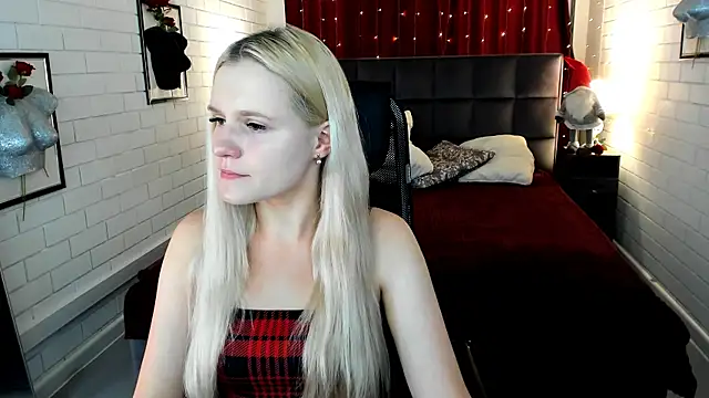Snapshot of SherriButlers chatting on 8, 7, 2026 SherriButlers online show from 8, 7, 2026