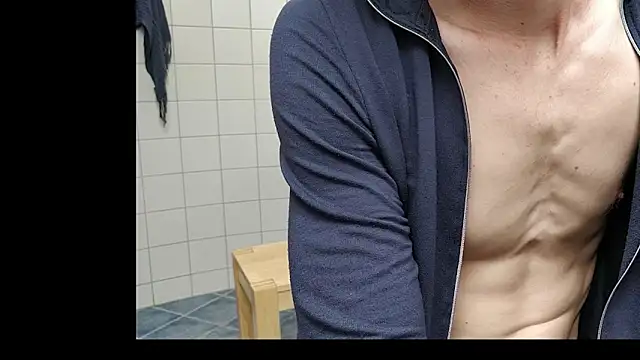 Snapshot of Luca_Sweet chatting on 26, 3, 2026 Luca Sweet online show from 26, 3, 2026