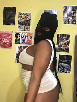Snapshot of HornyMysteryx chatting on 29, 4, 2026 HornyMysteryx online show from 29, 4, 2026