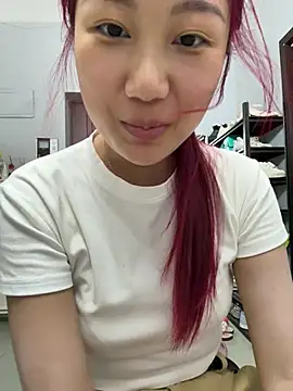 Snapshot of tutu512 chatting on 21, 7, 2026 tutu512 online show from 21, 7, 2026