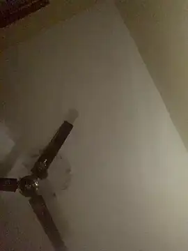 Snapshot of Mazekueen chatting on 15, 4, 2026 Mazekueen online show from 15, 4, 2026