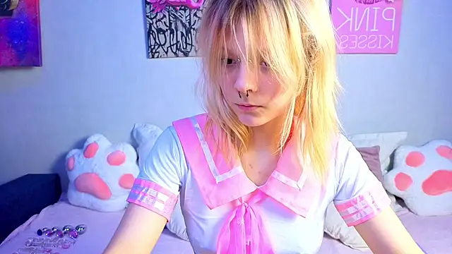 Snapshot of PerryKitty chatting on 11, 6, 2026 PerryKitty online show from 11, 6, 2026