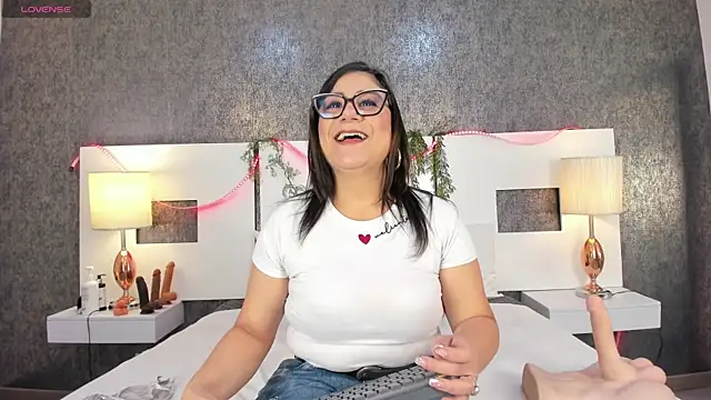 Snapshot of anna__lu chatting on 30, 4, 2026 anna lu online show from 30, 4, 2026