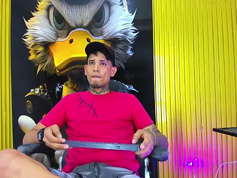 Snapshot of Winsord_Bigcock chatting on 28, 3, 2026 Winsord Bigcock online show from 28, 3, 2026