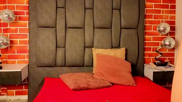 luxuryheavenn online show from 27, 3, 2026