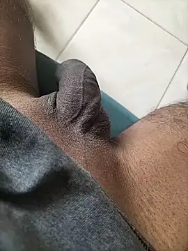 Snapshot of wildguy27 chatting on 27, 3, 2026 wildguy27 online show from 27, 3, 2026